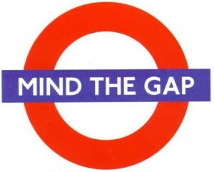 London tube logo "Mind the gap!"